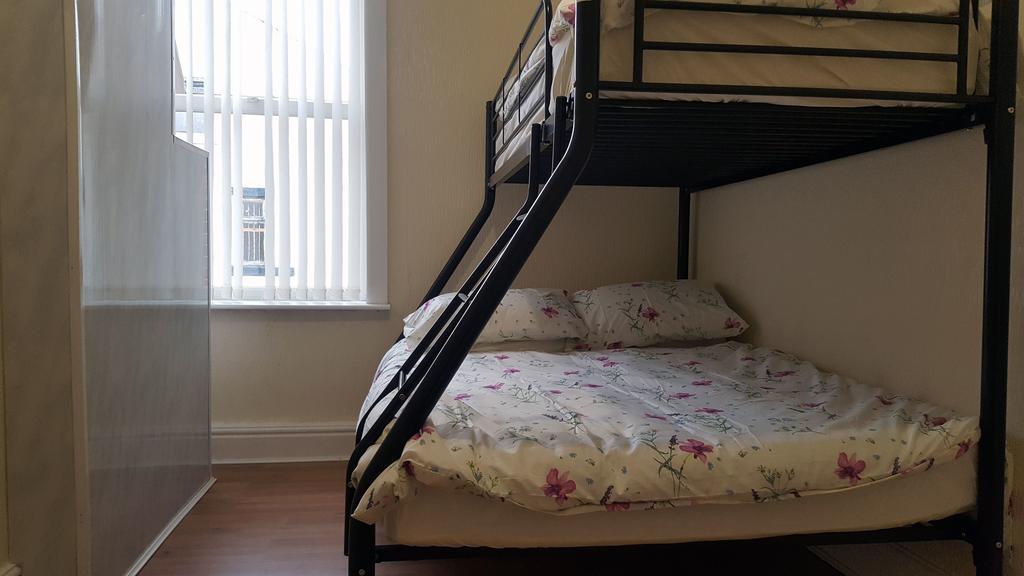 Blackpoolholidaylets Charles Street别墅 外观 照片