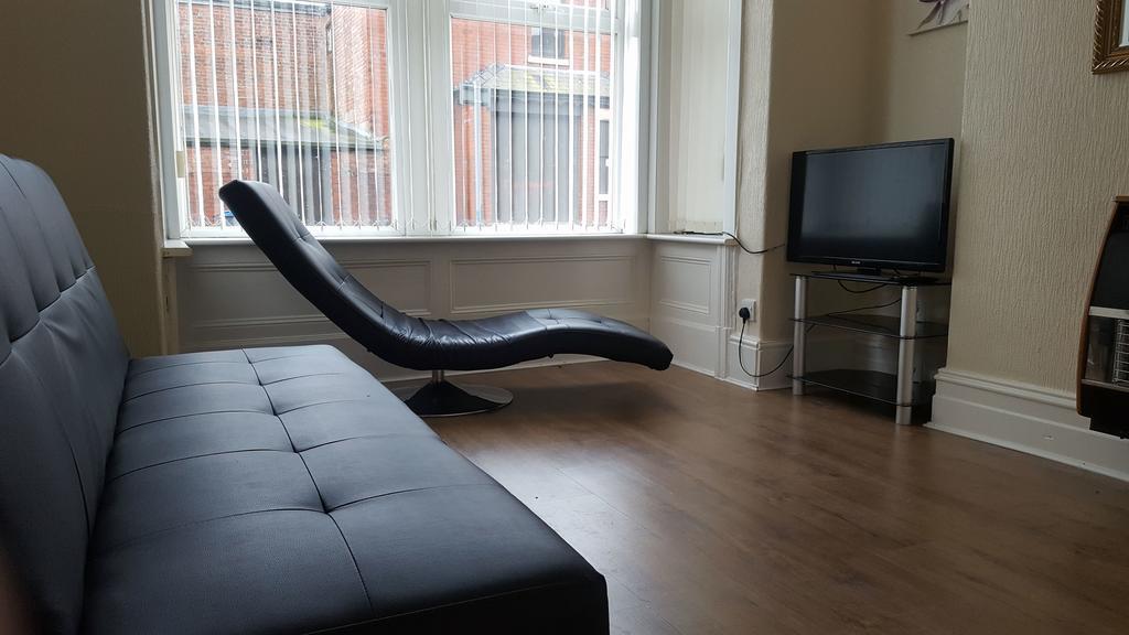 Blackpoolholidaylets Charles Street别墅 外观 照片